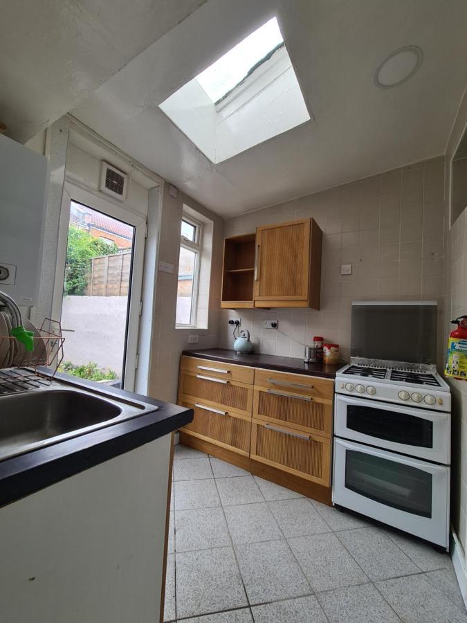 Ground floor flat , 31 lena street, easton,bristol avon, uk Hotell Eksteriør bilde